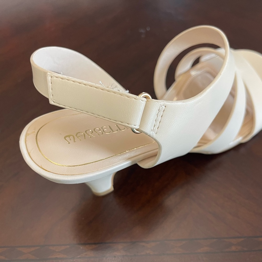 Marbella Cream Strappy Sandals Size 8.5 with Velcro Closure 3 Inch Heel - Picture 5 of 11